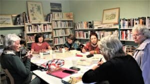 Comment animer un atelier d’écriture en maison de retraite ?